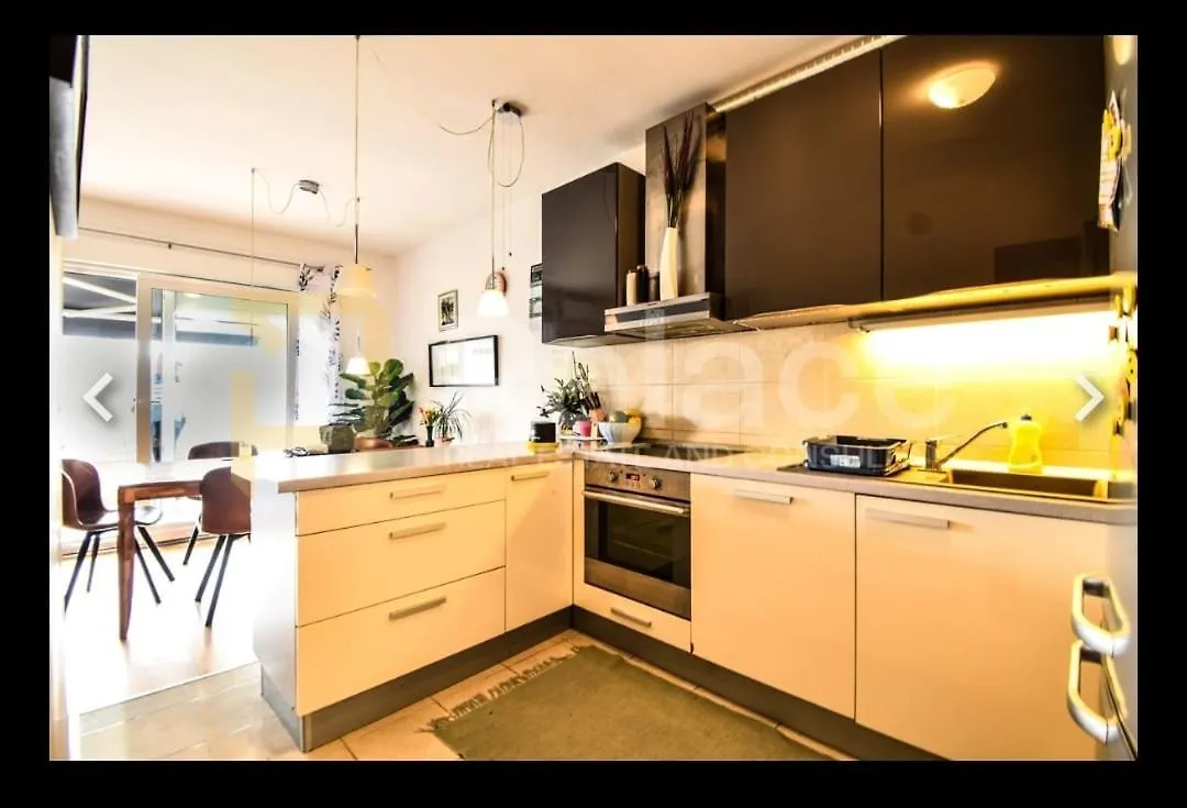 Chatarina Apartment تروغير